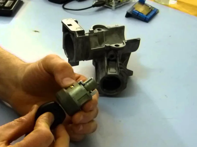 a key got stuck in ignition lock cylinder